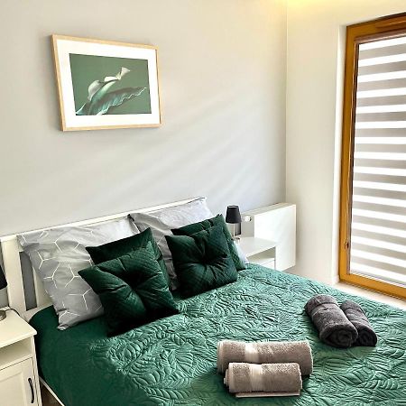 Modern Green Apartment Krakow Ngoại thất bức ảnh
