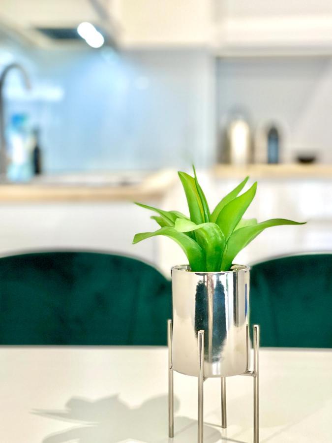 Modern Green Apartment Krakow Ngoại thất bức ảnh