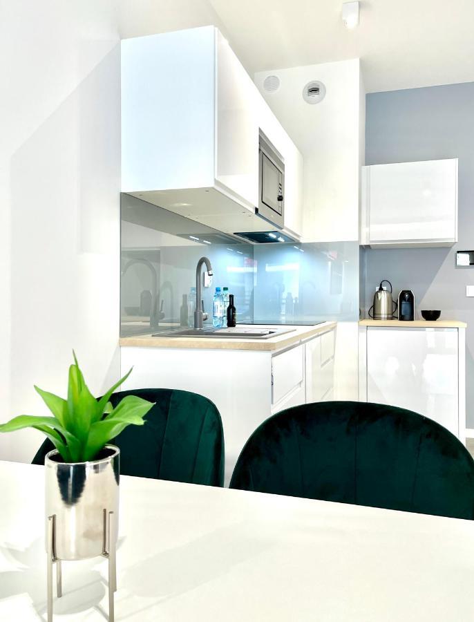 Modern Green Apartment Krakow Ngoại thất bức ảnh