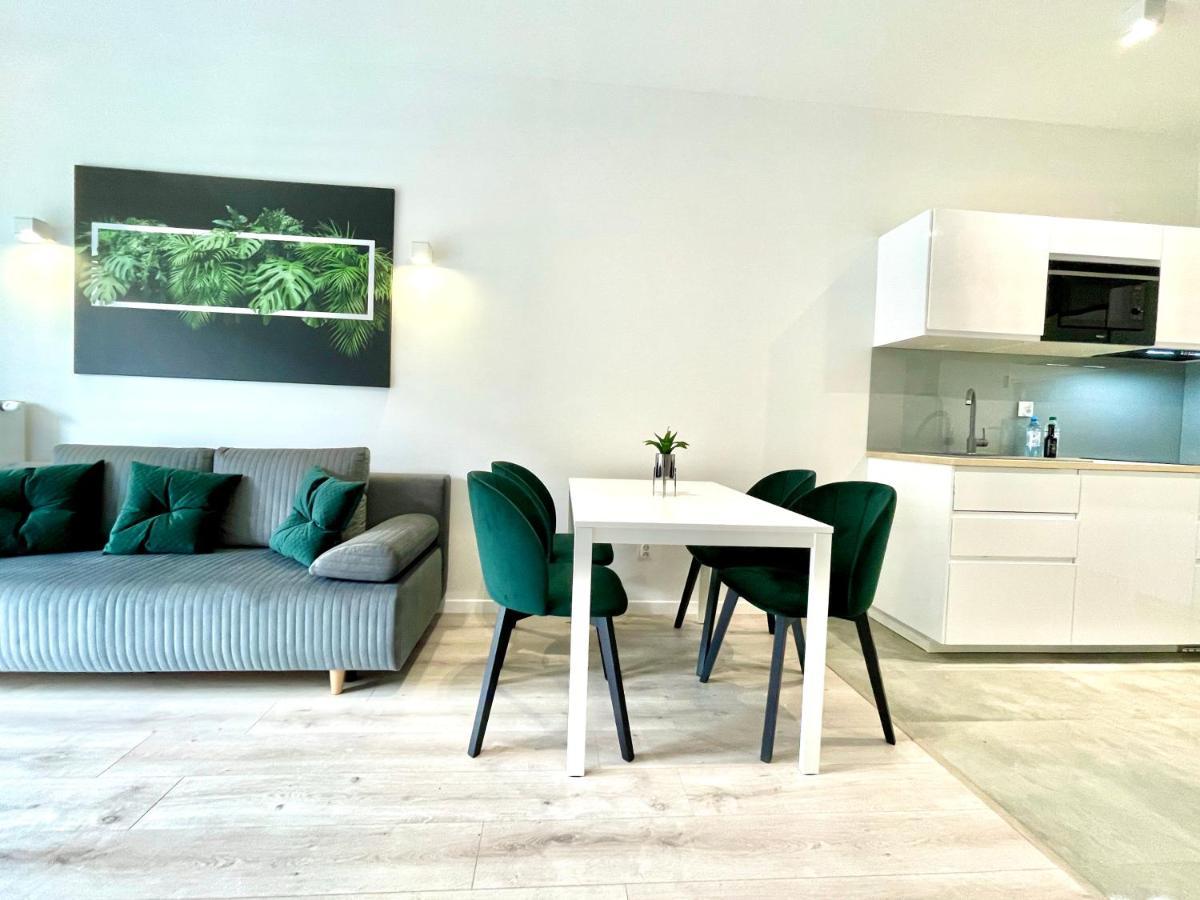 Modern Green Apartment Krakow Ngoại thất bức ảnh